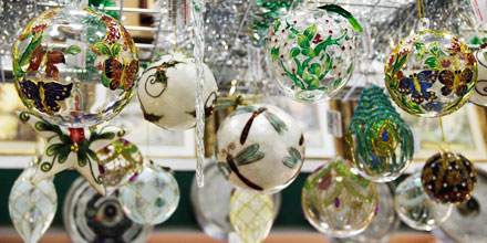 Отдел сувениров и подарков предлагает вашему вниманию